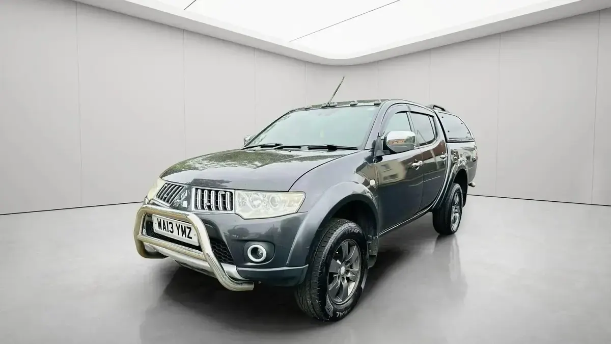 Used Mitsubishi L200 Warrior 176 HP (129 kW) 2013 Grey Pickup