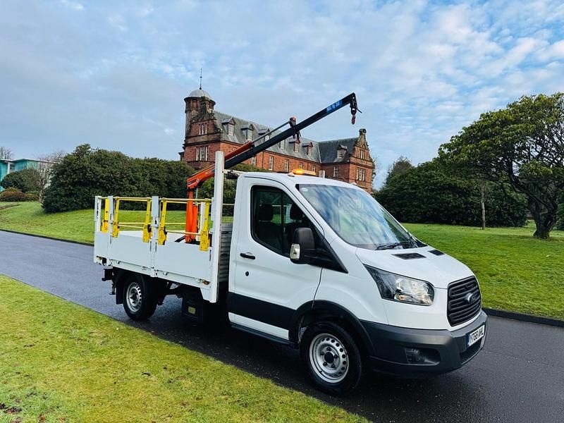 Usado Ford Transit 130 HP (95 kW) 2018 Branco Pickup