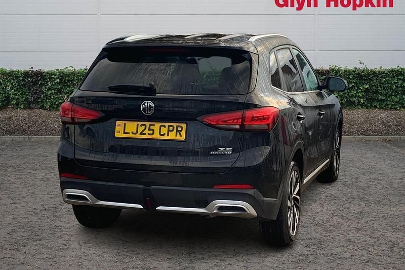 Used MG ZS Trophy 2025 Black Hatchback