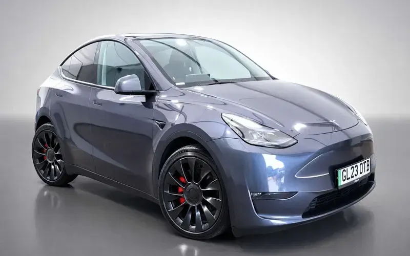 Used Tesla Model Y Long Range AWD 286 kW (389 HP) 2025 SUV
