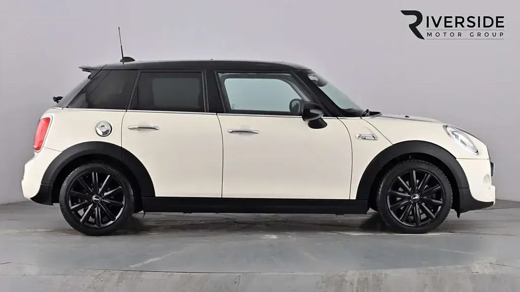 Usado Mini Cooper S Hatch 170 HP (125 kW) 2017 Branco Citadino