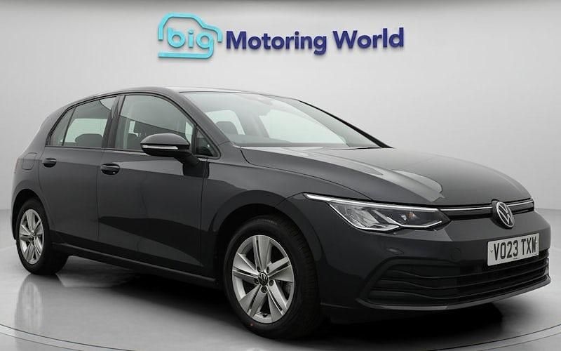 Used VW Golf VIII Life 150 HP (110 kW) 2023 Grey Hatchback