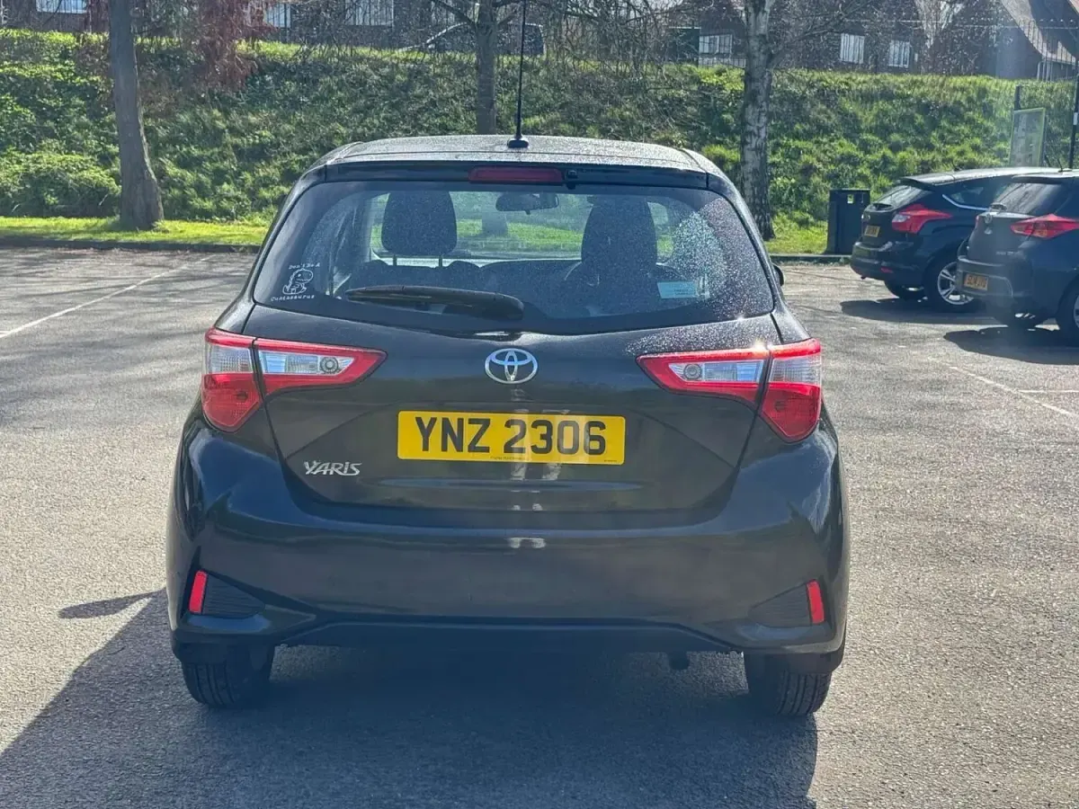 Used Toyota Yaris 2018 Black Hatchback