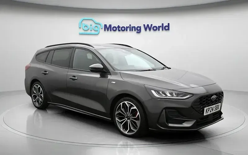 Used Ford Focus ST-Line X 125 HP (91 kW) 2024 Grey Estate