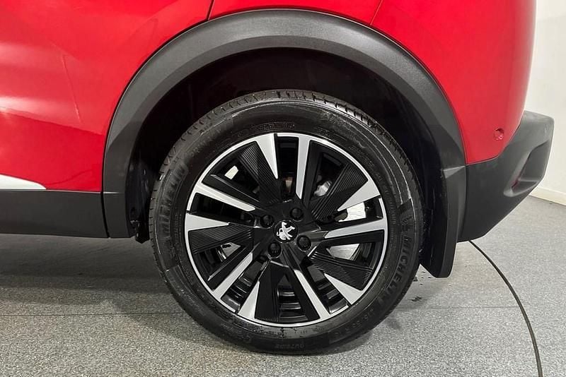 Used Peugeot 2008 Premium 2022 Red SUV