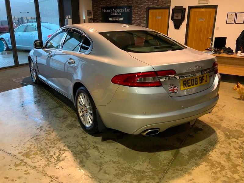Second-hand Jaguar XF Luxury 2008 Argintiu Berlinǎ