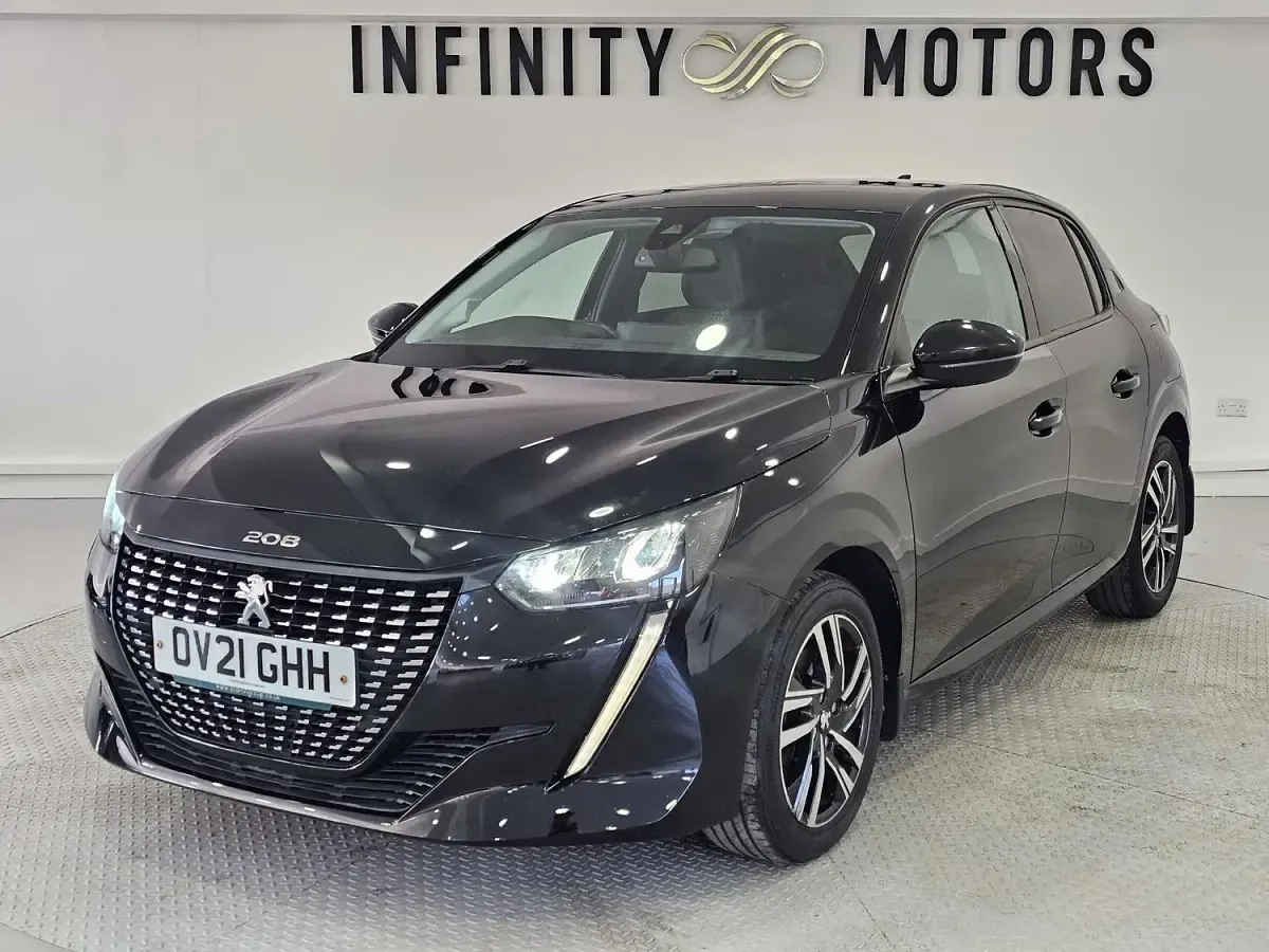 Used Peugeot 208 Allure Premium 75 HP (55 kW) 2021 Black Hatchback