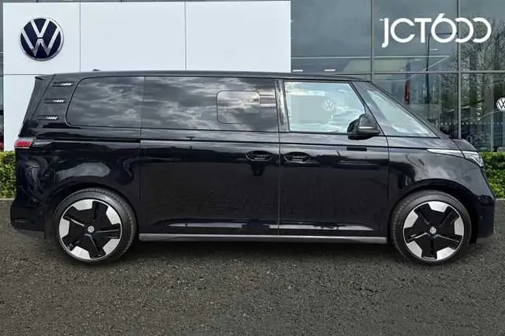 Used VW ID. Buzz Pro 210 kW (286 HP) 2025 Black MPV