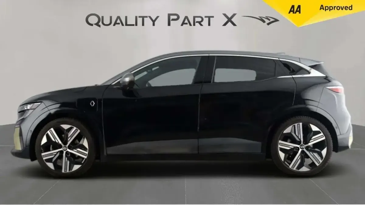 Usado Renault Megane E-Tech Iconic 160 kW (218 HP) 2023 Preto Citadino