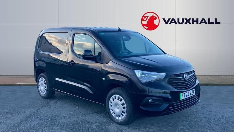 Used 2023 Vauxhall Combo Van | £11,490 (Good price) - Image 1/3
