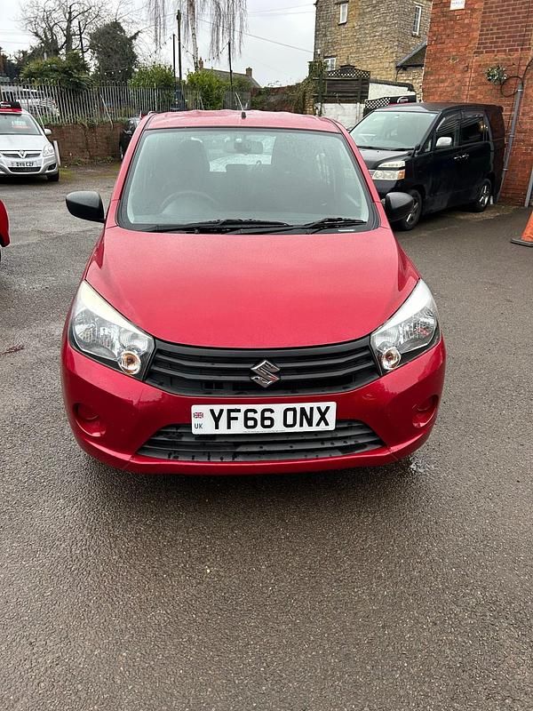 Usado Suzuki Celerio 2017 Vermelho Citadino