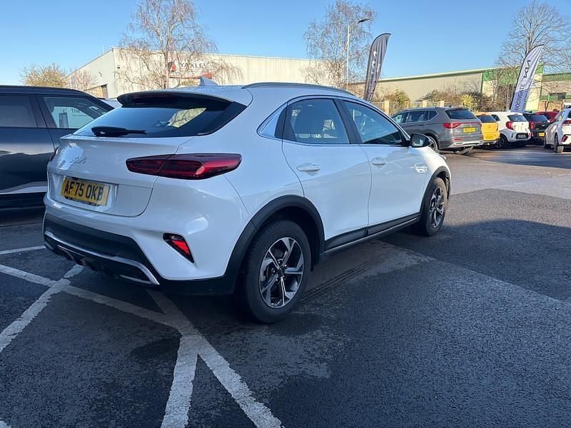Used Kia XCeed 2025 White SUV