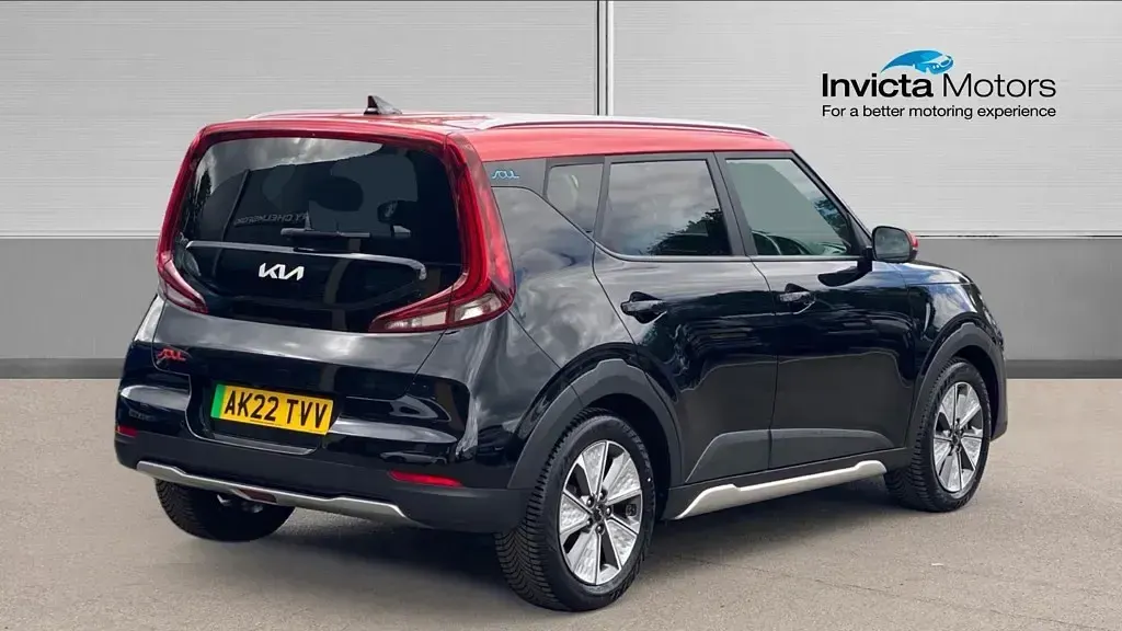 Used Kia Soul 150 kW (204 HP) 2022 Black SUV