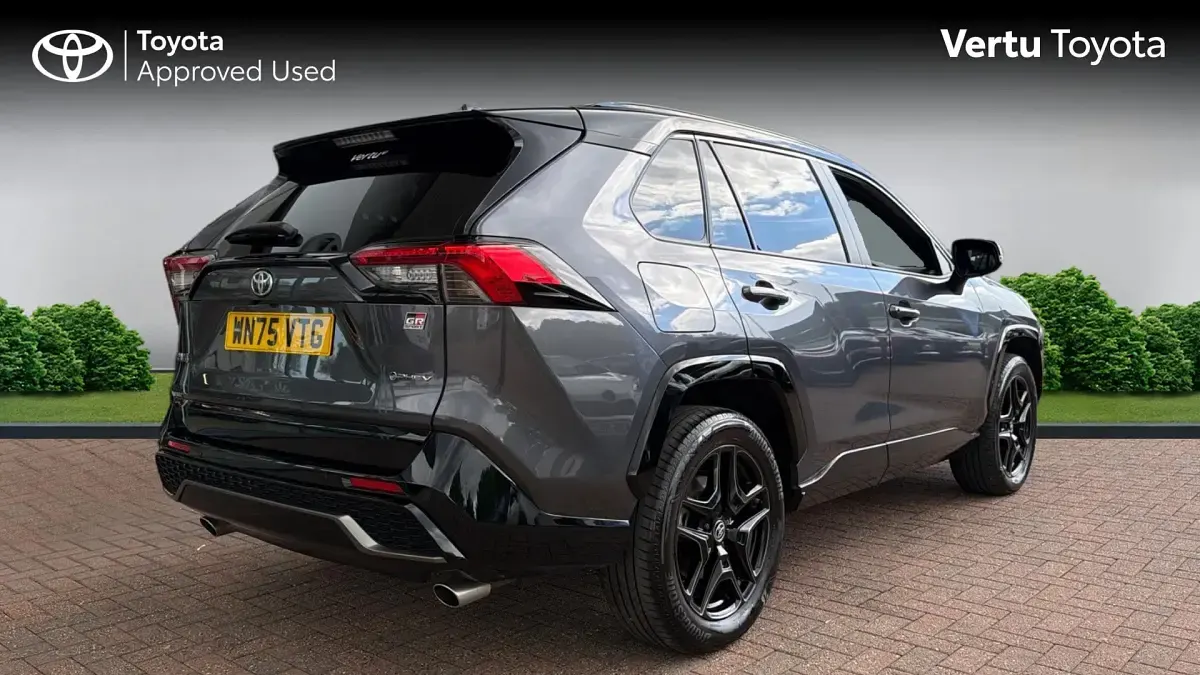 Used Toyota RAV4 Sport 306 HP (225 kW) 2025 Decuma grey bitone (metallic paint) SUV