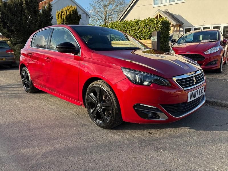Used Peugeot 308 GT-line 120 HP (88 kW) 2017 Red Hatchback