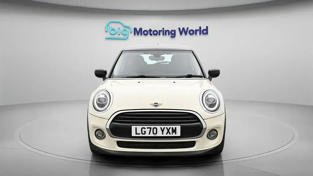 Used Mini Cooper Classic 136 HP (100 kW) 2020 White Hatchback