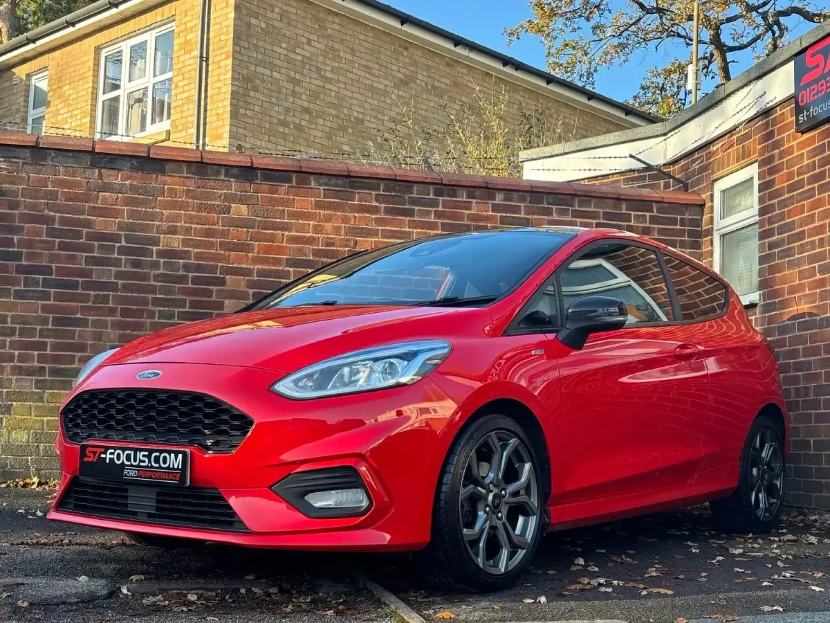 Used Ford Fiesta ST-Line 100 HP (73 kW) 2018 Red Hatchback