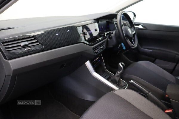 Image 2/4