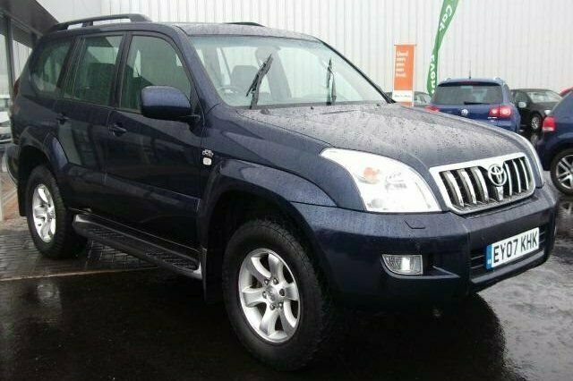 Used Toyota Land Cruiser 173 HP (127 kW) 2007 SUV