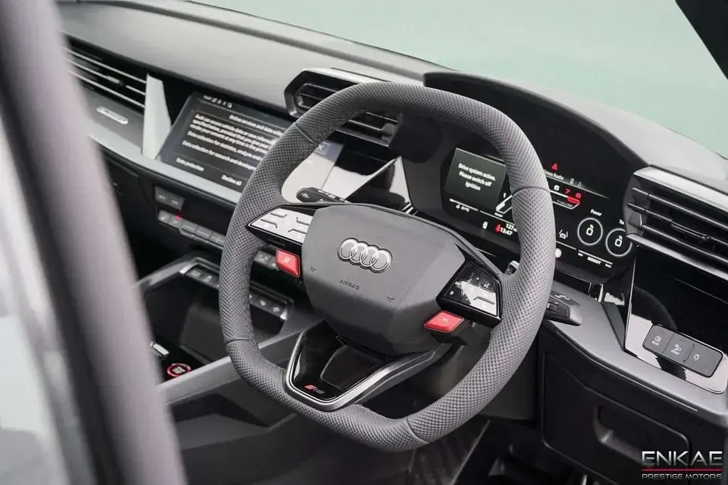 Begagnad Audi RS3 Comfort 400 HK (294 kW) 2025 Grå Sedan