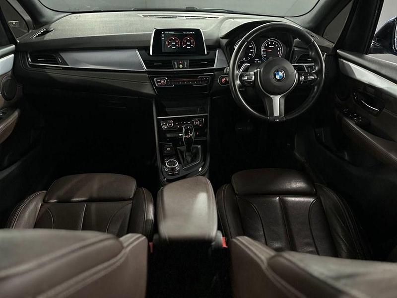 Begagnad BMW 220 M Sport 2018 Blå Halvkombi