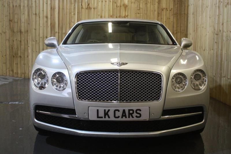 Used Bentley Flying Spur Mulliner 635 HP (467 kW) 2016 Grey Sedan