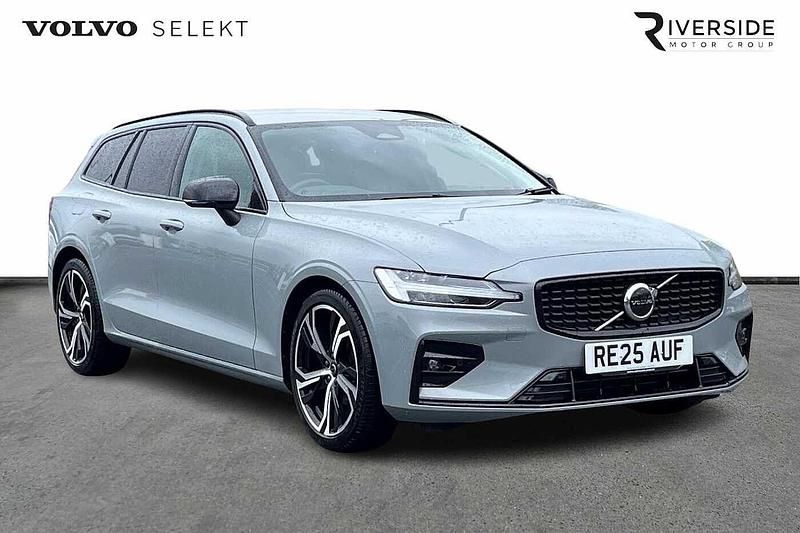 Used Volvo V60 Plus 197 HP (144 kW) 2025 Vapour grey Estate