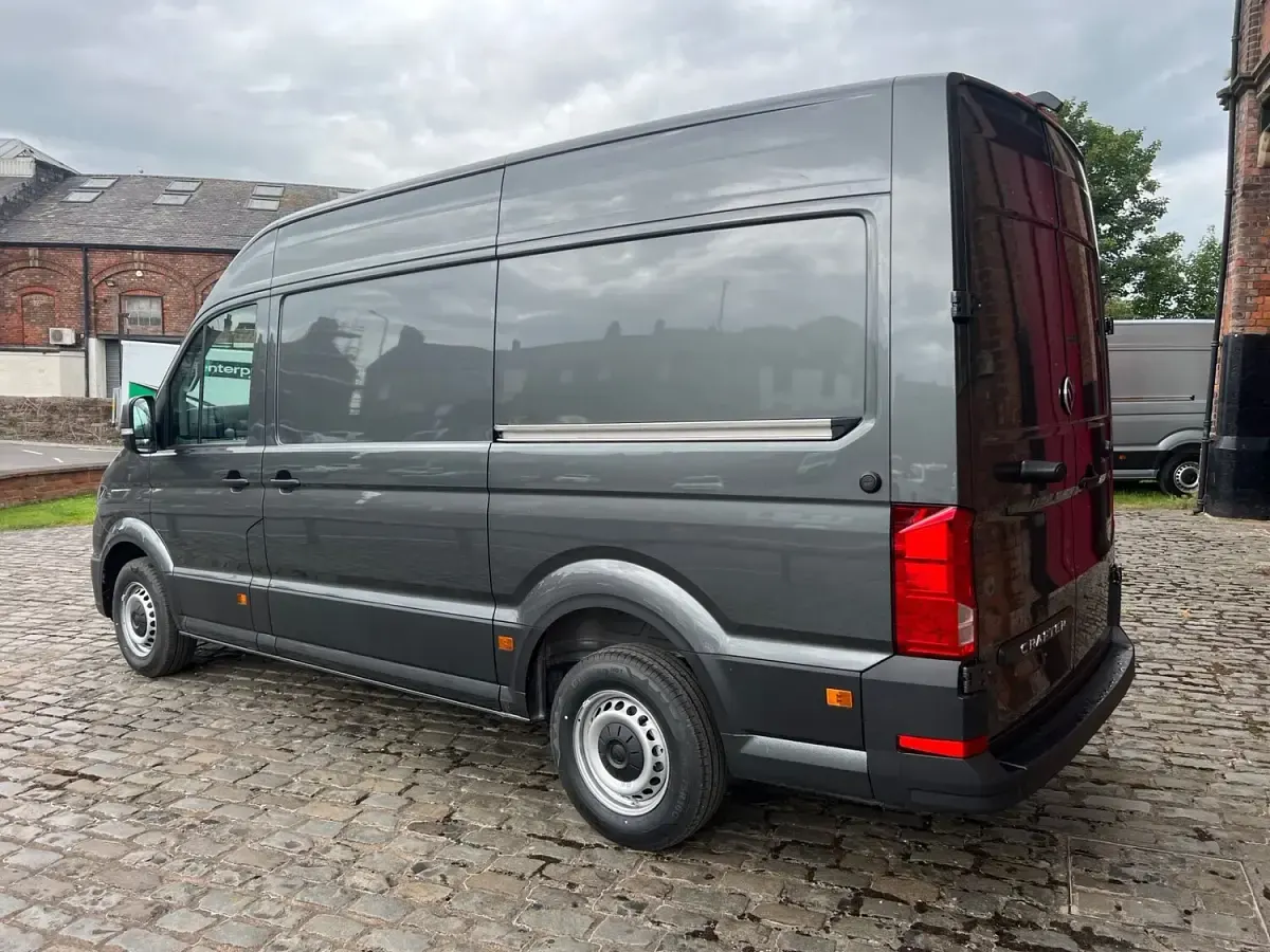 New VW Crafter 140 HP (102 kW) 2026 Grey Van