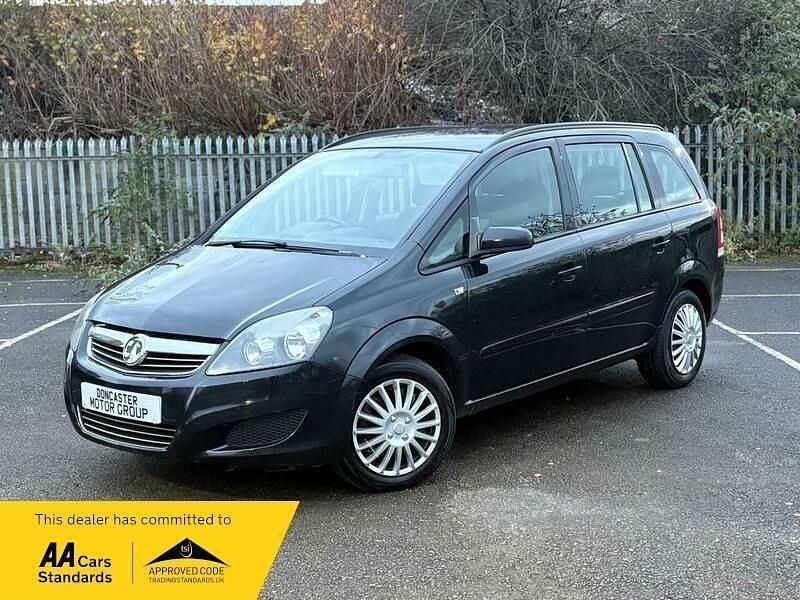 Black Used 2013 Vauxhall Zafira MPV | £2,495 (Fair price) - Image 1/4