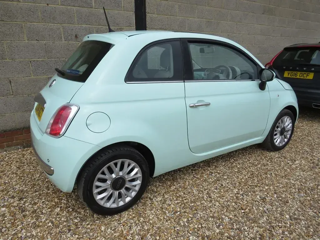 Used Fiat 500 Lounge 69 HP (50 kW) 2014 Green Hatchback