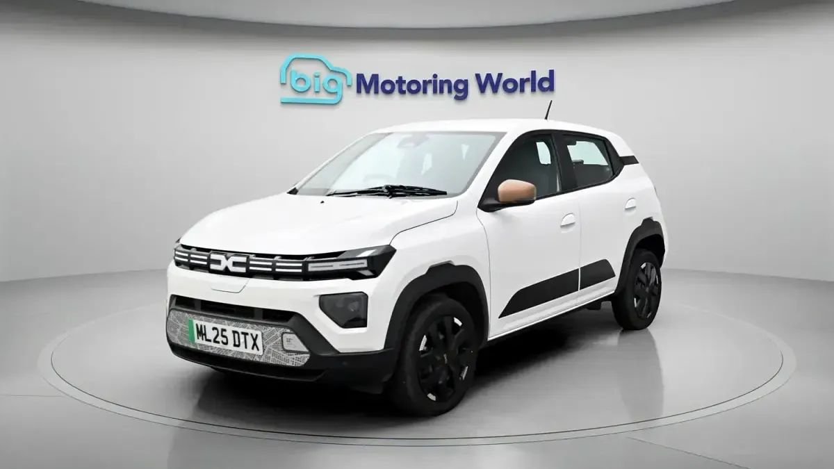 Used Dacia Spring Extreme 47 kW (65 HP) 2025 White Hatchback
