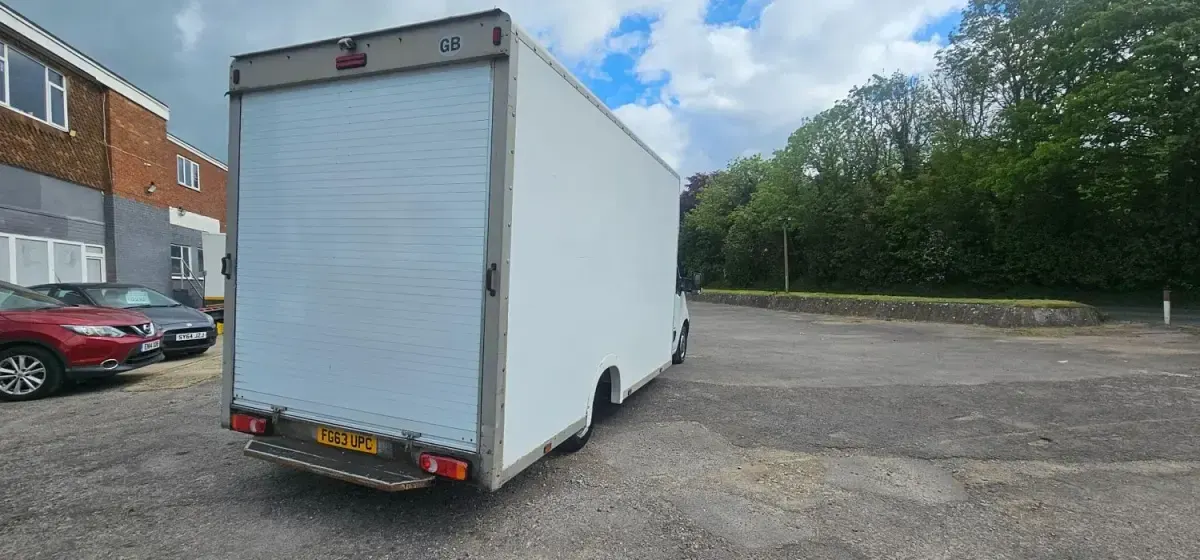 Begagnad Vauxhall Movano 125 HK (91 kW) 2013 Vit Minibuss