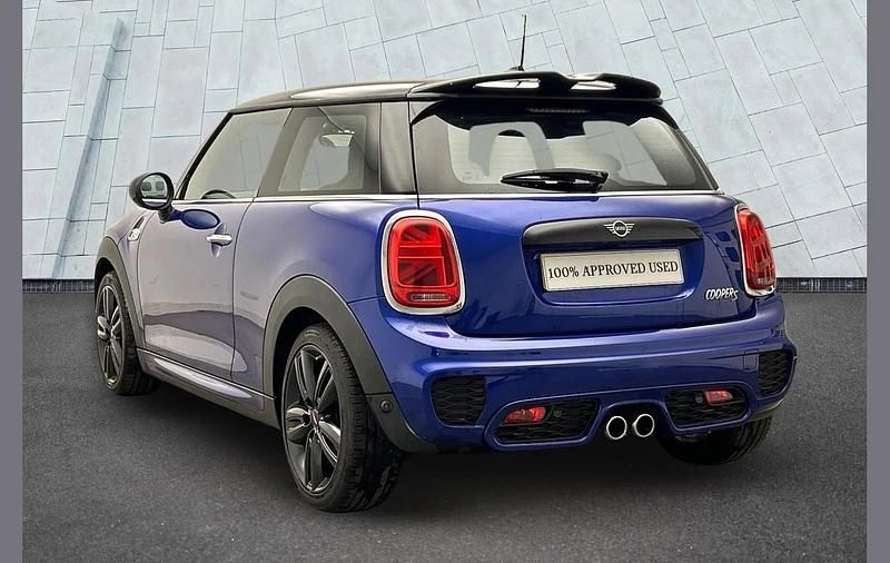 Used Mini Cooper S Hatch 189 HP (139 kW) 2019 Blue Hatchback