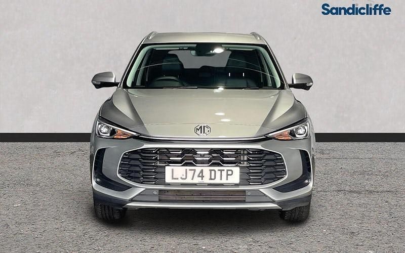 Used MG ZS Trophy 196 HP (144 kW) 2024 Metallic  monument silver SUV