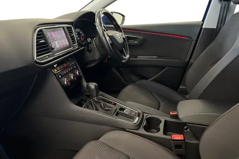 Used Seat Leon ST FR 187 HP (137 kW) 2019 Blue Estate