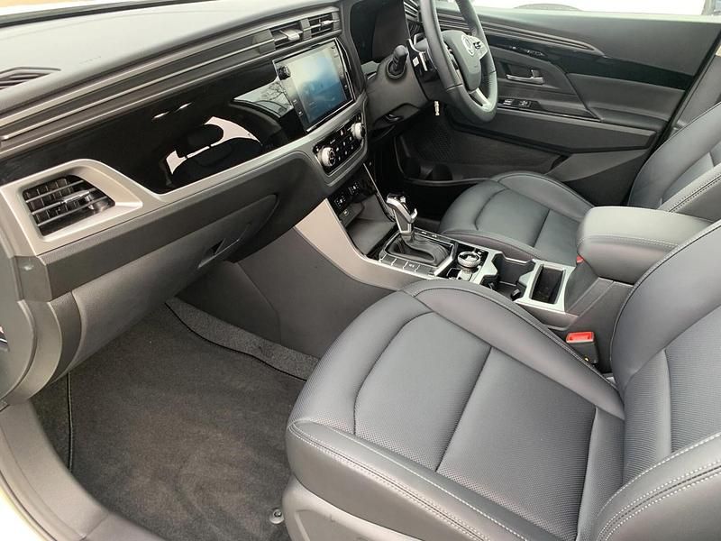 Used Ssangyong (KGM) Korando 163 HP (119 kW) 2025 White SUV