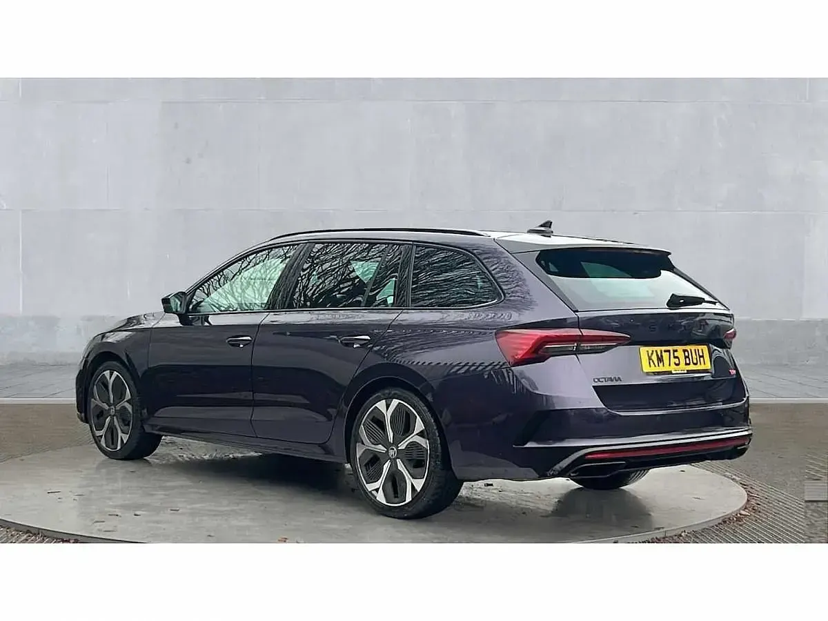 Used Skoda Octavia vRS 265 HP (194 kW) 2025 Other Estate