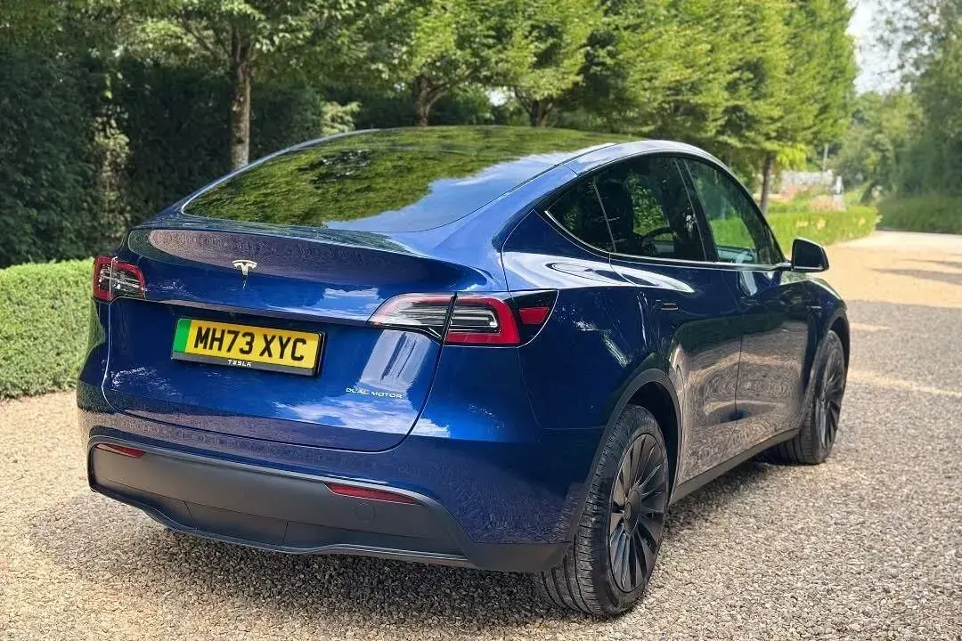 Used Tesla Model Y Long Range AWD 378 kW (514 HP) 2024 Blue SUV