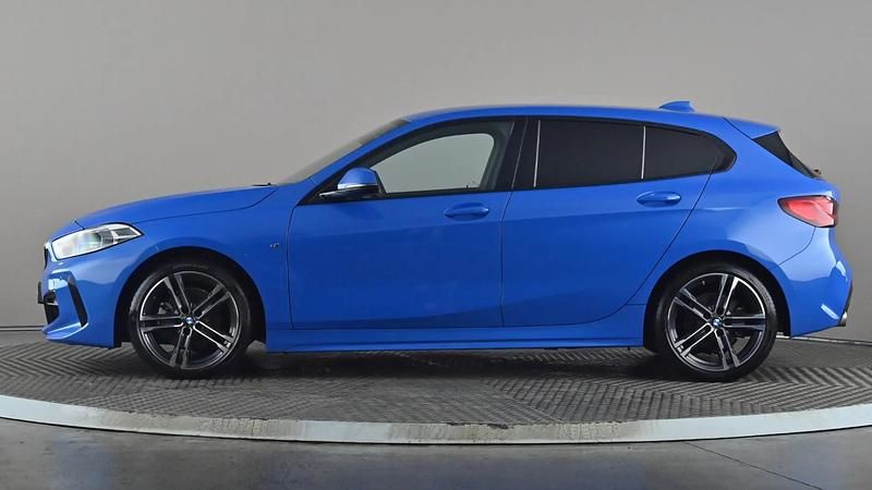 Used BMW 116 M Sport 116 HP (85 kW) 2022 Blue Hatchback