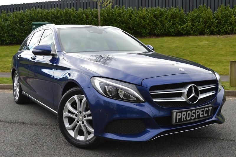Used Mercedes C200 184 HP (135 kW) 2016 Brilliant blue metallic Estate