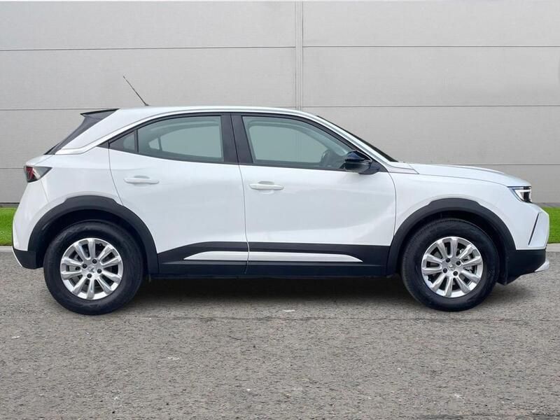 White Used 2023 Vauxhall Mokka Design Edition SUV | £16,500 (Fair price) - Image 1/4
