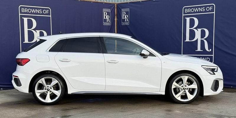 Used Audi A3 Sportback S-Line 110 HP (80 kW) 2022 White Hatchback