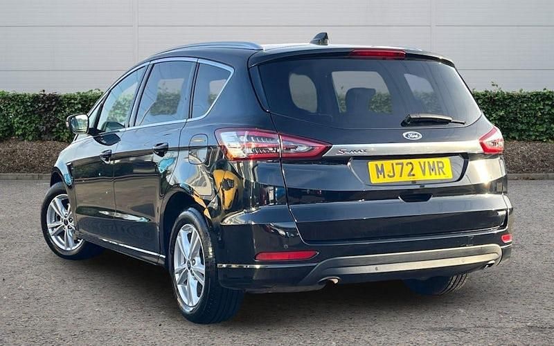 Used Ford S-MAX Titanium 190 HP (139 kW) 2022 Black MPV