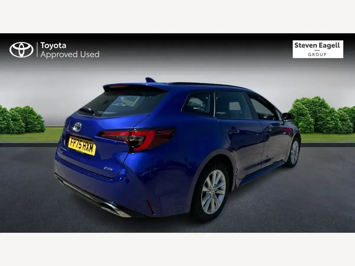 Used Toyota Corolla 196 HP (144 kW) 2025 Blue Estate
