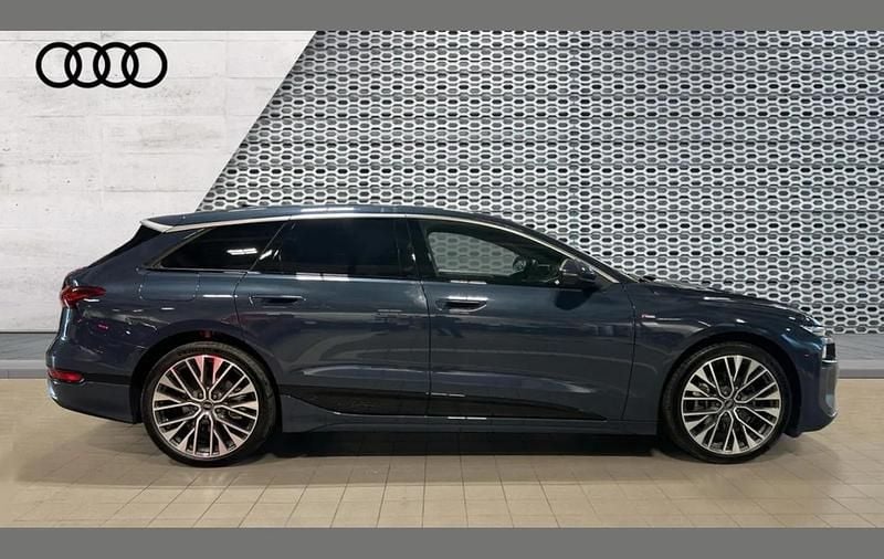 Usado Audi e-tron S-Line 210 kW (286 HP) 2025 Azul SUV