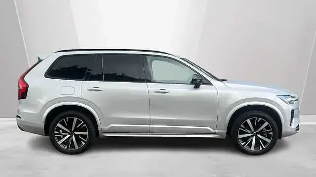 Used Volvo XC90 Plus 455 HP (334 kW) 2025 Silver SUV