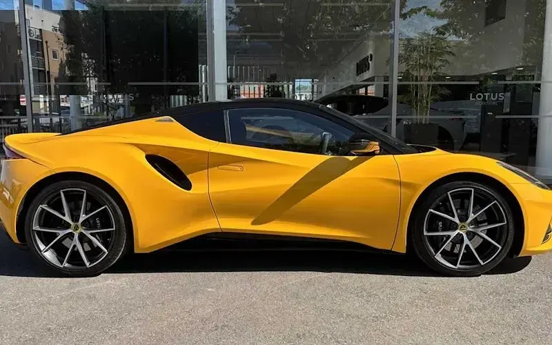Used Lotus Emira 366 HP (269 kW) 2025 Coupe