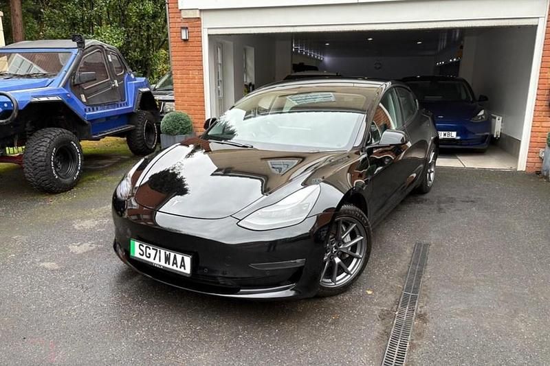 Black Used 2021 Tesla Model 3 Long Range AWD Sedan | £15,495 (A bit pricey) - Image 1/1