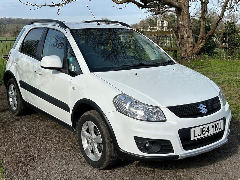 Used Suzuki SX4 SZ5 2014 White Hatchback