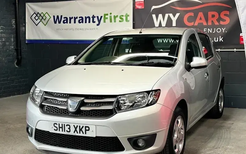 Used Dacia Sandero Lauréate 90 HP (66 kW) 2015 Hatchback